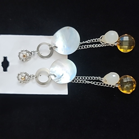 Dangle Earrings - Picture 1 of 3
